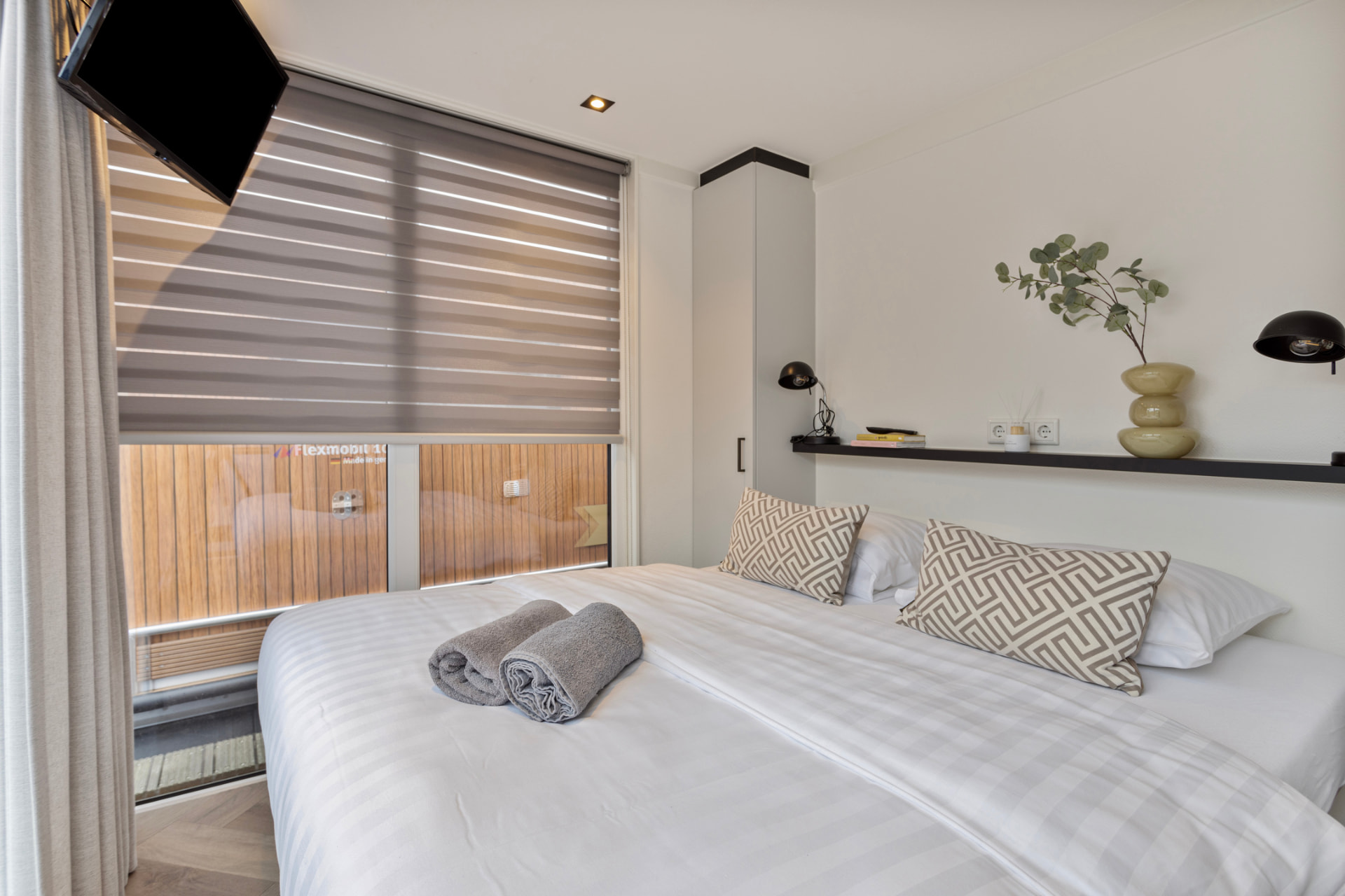 Slaapkamer van Wordragen Houseboat Luxury